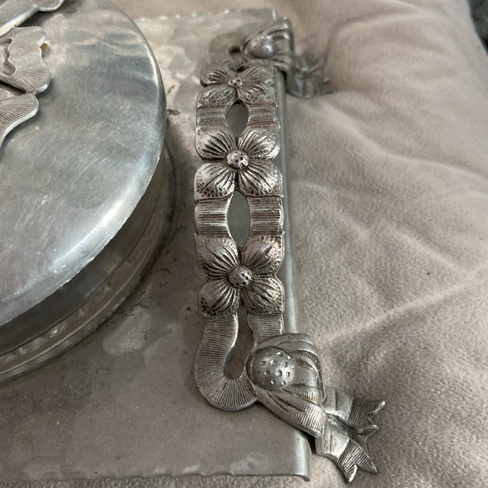 Vintage Hand Wrought Creation by Rodney Kent tulip dish/dessert - Picture 2 of 6